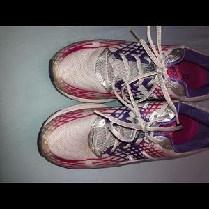 ASICS running shoes barely worn!! Size 10 2A